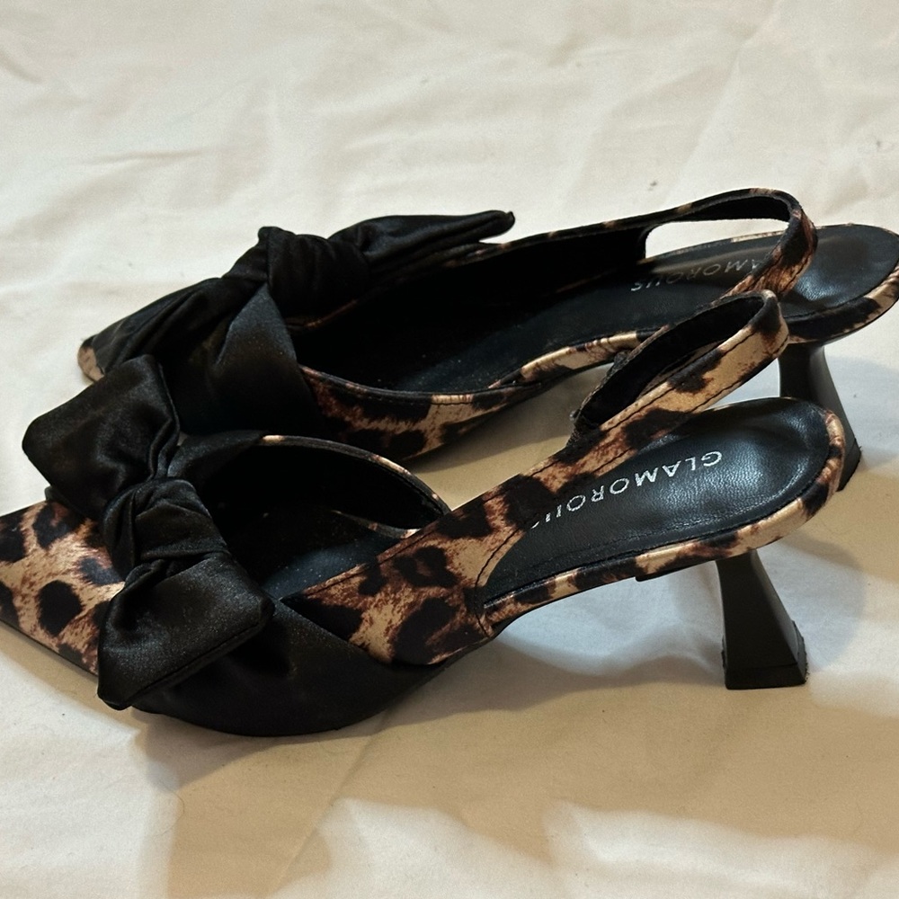 Glamorous Brown and Black Heels with Adjustable Slingback